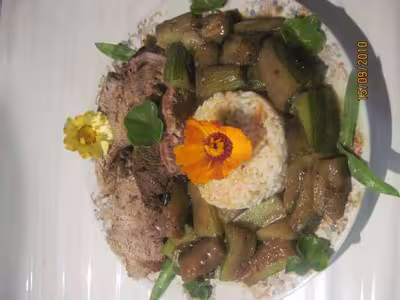 Rôti de porc aux courgettes et riz