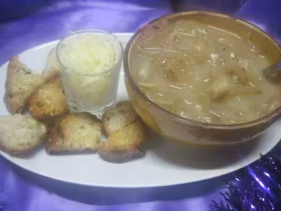 Soupe aux oignons