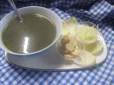Soupe de feuilles de blettes et pommes de terre