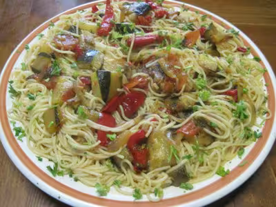 Spaghettis aux légumes de ratatouille