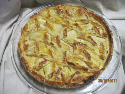 Tarte aux brugnons ,crème noisettes