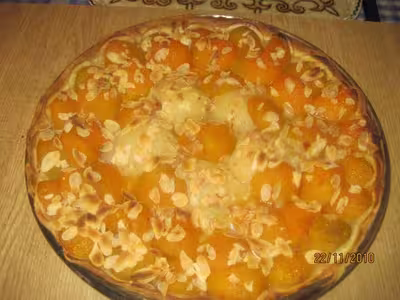 Tarte aux fruits et amandes effilées