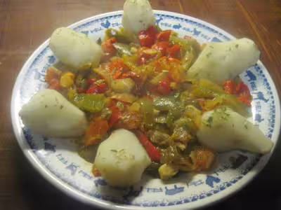 Topinambours accompagnés de légumes