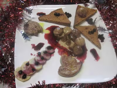 Tranches de foie gras aux marrons et cassis