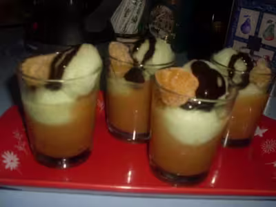 Verrines de compote de pommes et sorbet