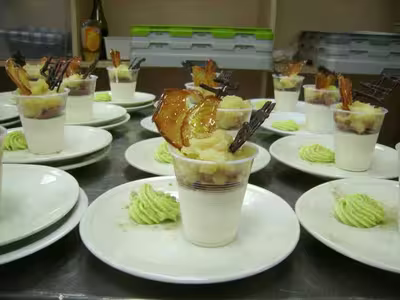 Verrine au cidre et son croustillant d'amande