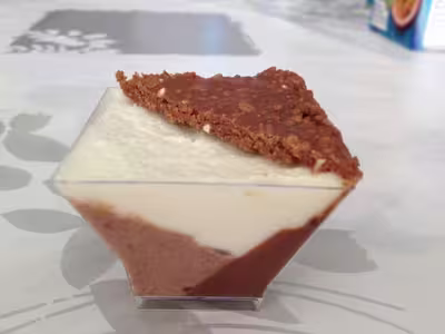 Mousse de chocolats aux pralines et crème