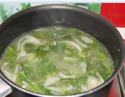 Soupe de fanes de radis à ma façon
