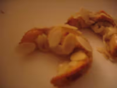 Tcharek (croissants aux amandes et miel)