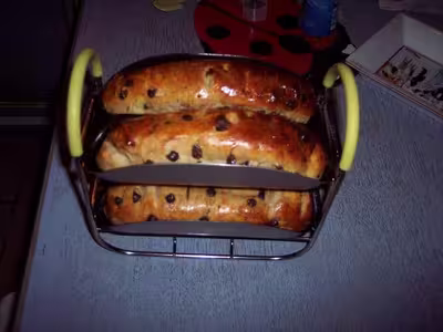 Home bread baguette: Baguettes viennoises au chocolat
