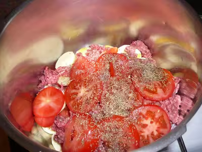 Courgettes, tomates à la viande hachée par mananoke