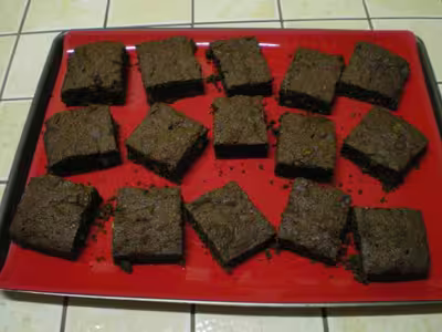 Brownies aux pistaches, cacao et noix de coco