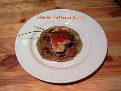 Rillettes de saumon et blinis chaud