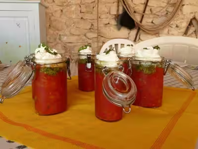 Verrines de tomates au chèvre