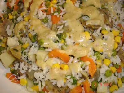 Riz aux carottes, pommes de terre et légumes variés