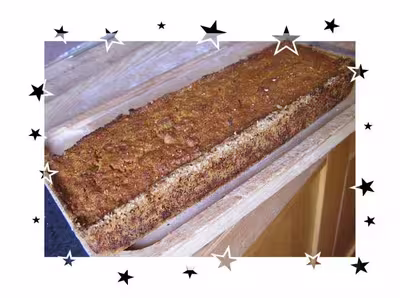 Gâteau aux carottes, amandes, noisettes et cannelle