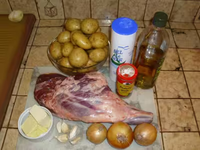 Agneau au thym et aux pommes de terre