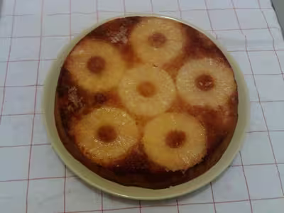 Gâteau renversé à l'ananas caramel
