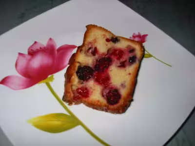 Recette Thermomix: Cake aux framboises et mûres