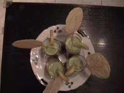 WW : Verrines de tomates à l'avocat et sucettes au parmesan