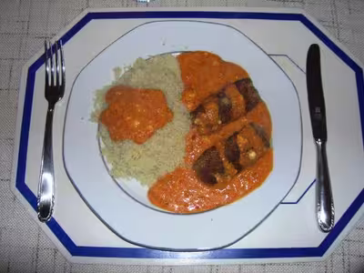 Grèce : Boulettes de viande, sauce poivrons, feta