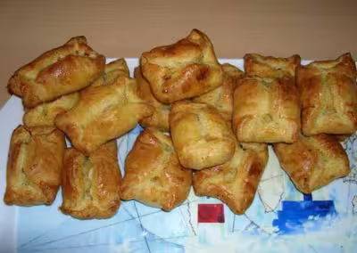 Feuilletés au poulet et aux épices