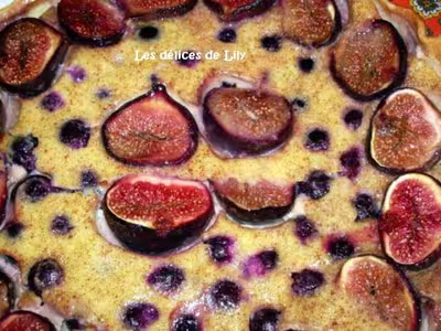 Tarte à la cannelle aux figues et aux raisins