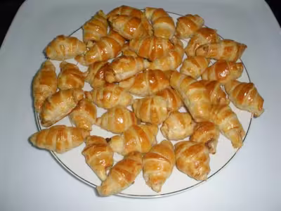 Mini croissants au canard fumé