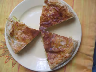Tourte au poulet et pâte feuilletée