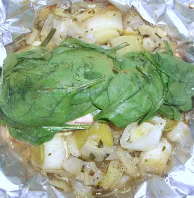 Papillotes de saumon et fondu de poireaux