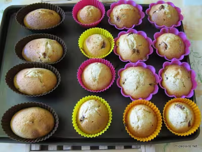 Muffins aux amandes, raisins et cramberries