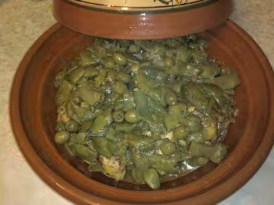 Tajine de poulet aux haricots plats