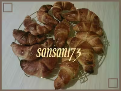Les croissants au beurre