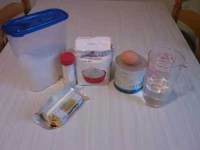 Pâte feuilletée pliée aux beurre et levure