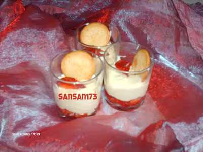 Verrines aux fraises et mascarpone par sansan173