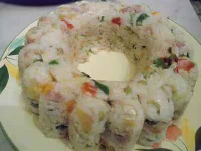 Salade de riz crevettes et légumes par dalila34