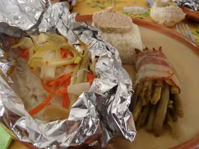 Papillotte de saumon et son risotto à l'ail