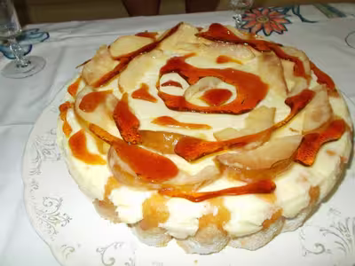 Charlotte aux Poires Caramelées
