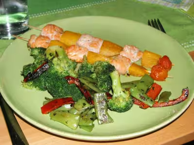 Brochettes de saumon et mangue