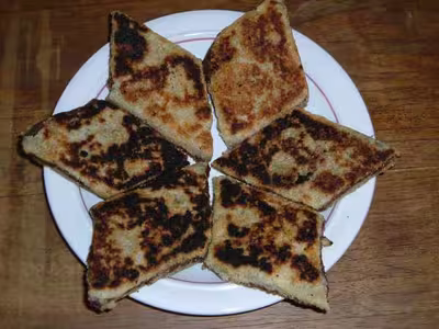 Algérie : Braj (losanges de semoule aux dattes)