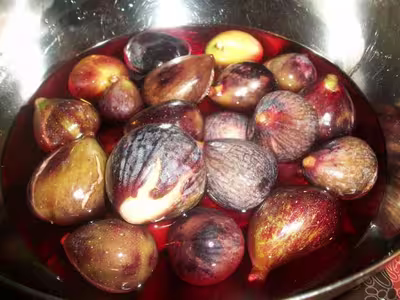 Figues au Foie Gras aux Fruits Rouges