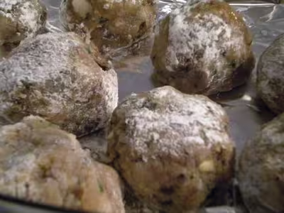 Boulettes de poulet aux champignons noirs