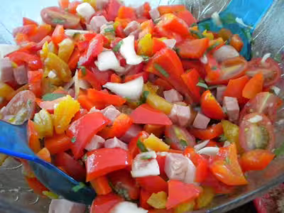 Salade de poivrons rouges aux abricots secs