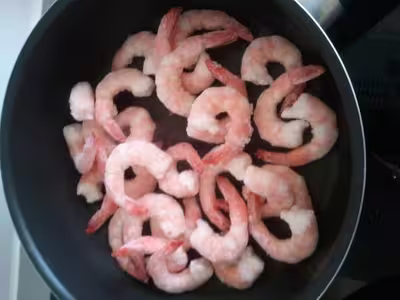Fondue de poireaux avec ses crevettes et son onctueuse sauce