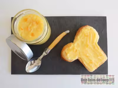 Crème d'orange au sucre et œufs