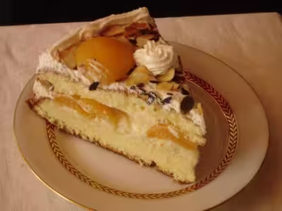 Gâteau de Savoie aux abricots