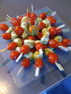 Brochette tomate mozzarella pesto
