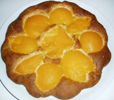 Tarte briochée à la pêche